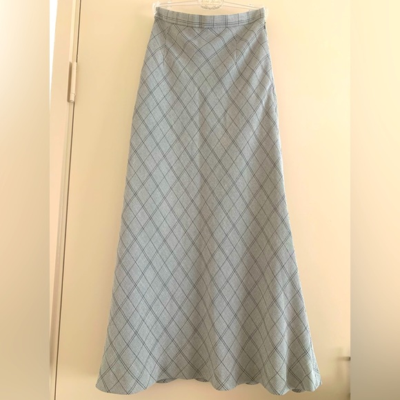 Dresses & Skirts - Check A-line Grey Skirt Size 6